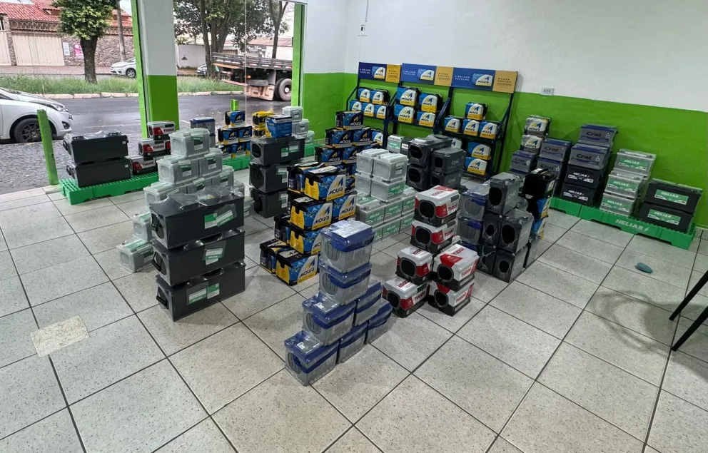 Estoque completo de baterias na loja